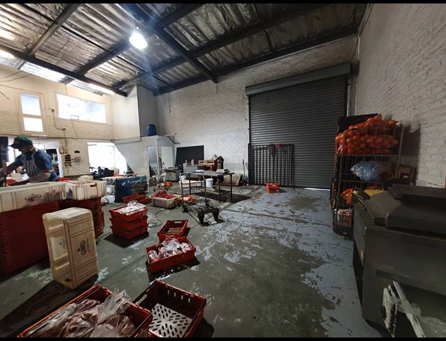 201M² WAREHOUSE FOR SALE IN CITY DEEP